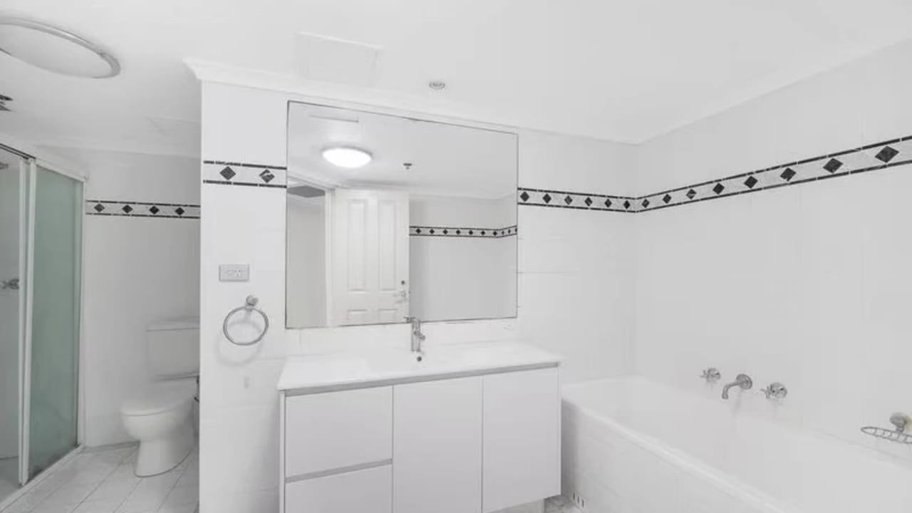 Whole property with 2 rooms for rent