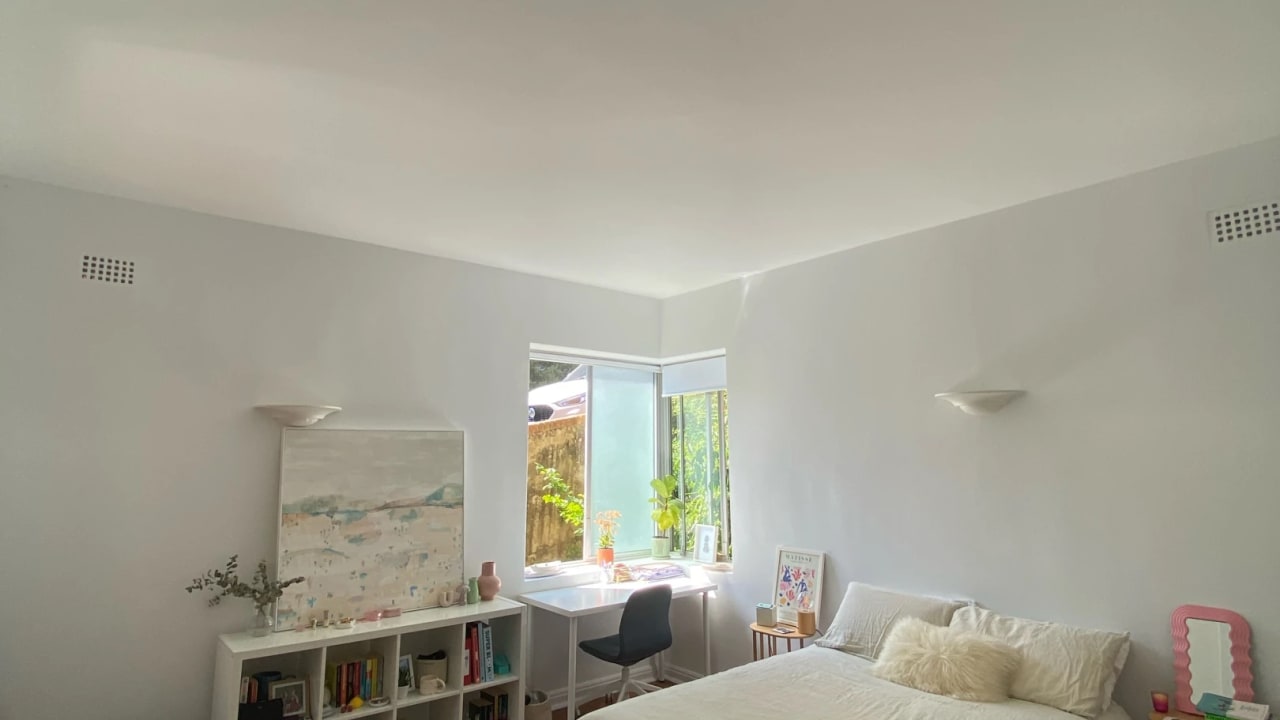 Unfurnished room in a flatshare
