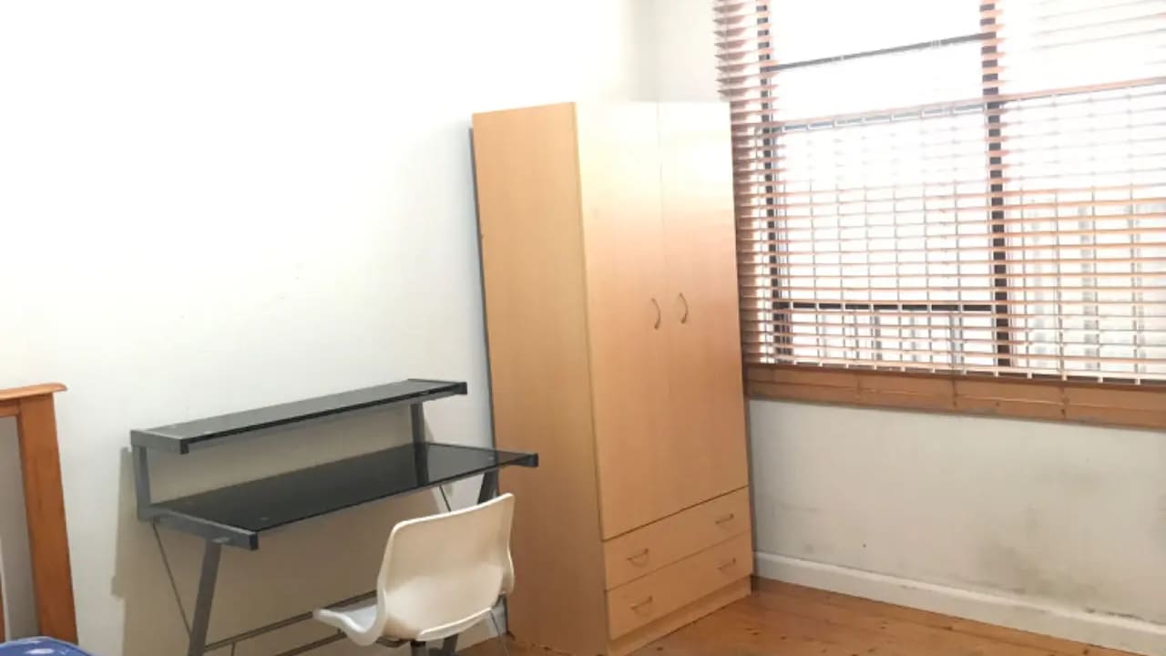 Furnished room in a share house