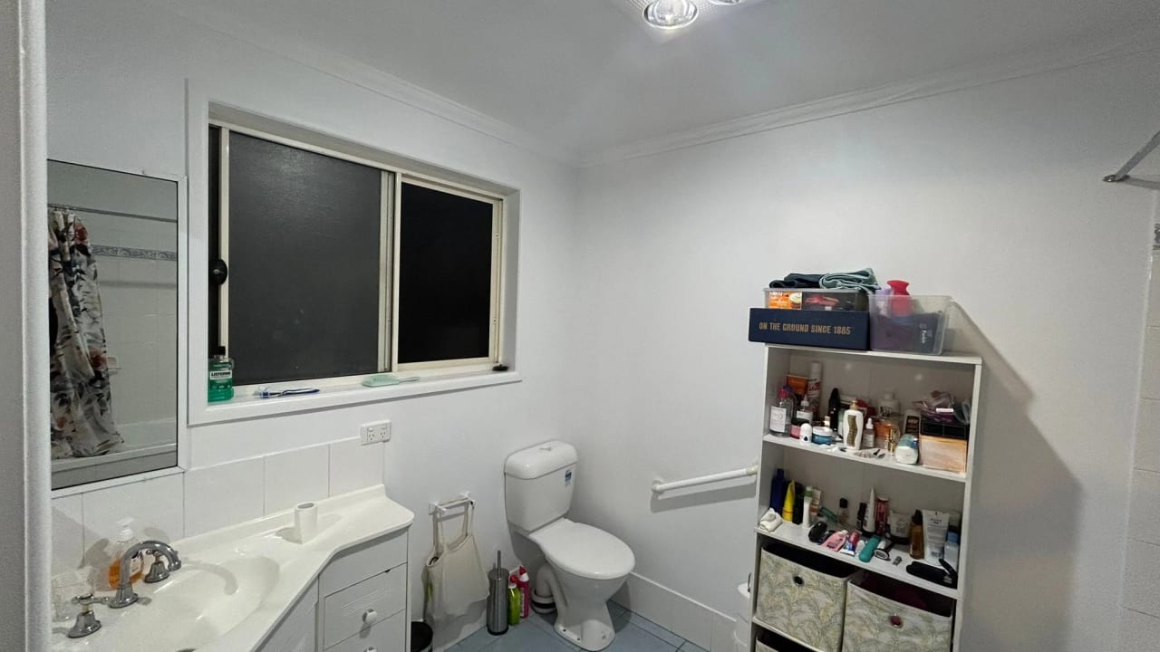 Furnished room with ensuite in a share house