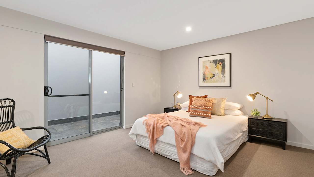 Furnished room in a flatshare