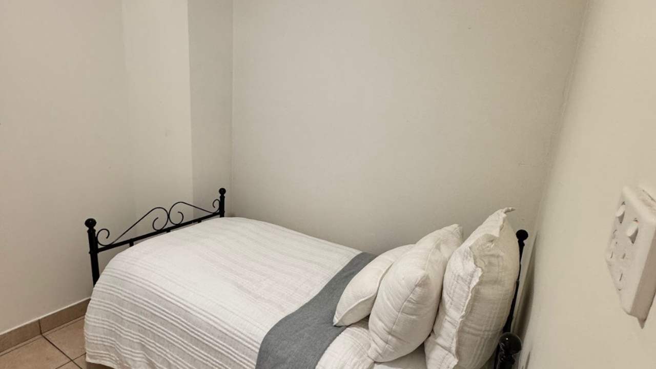 Furnished room studio flat for rent