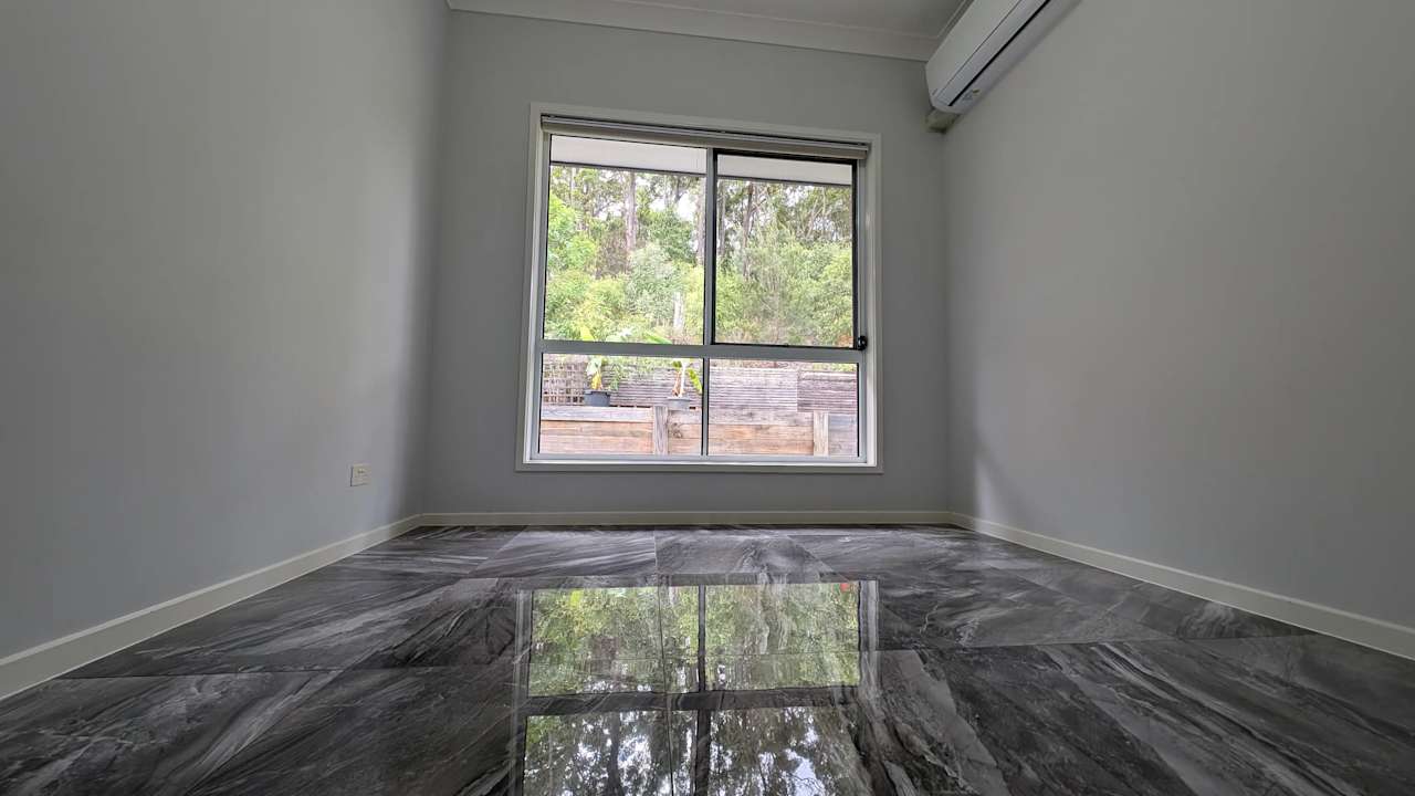 Room in a share house