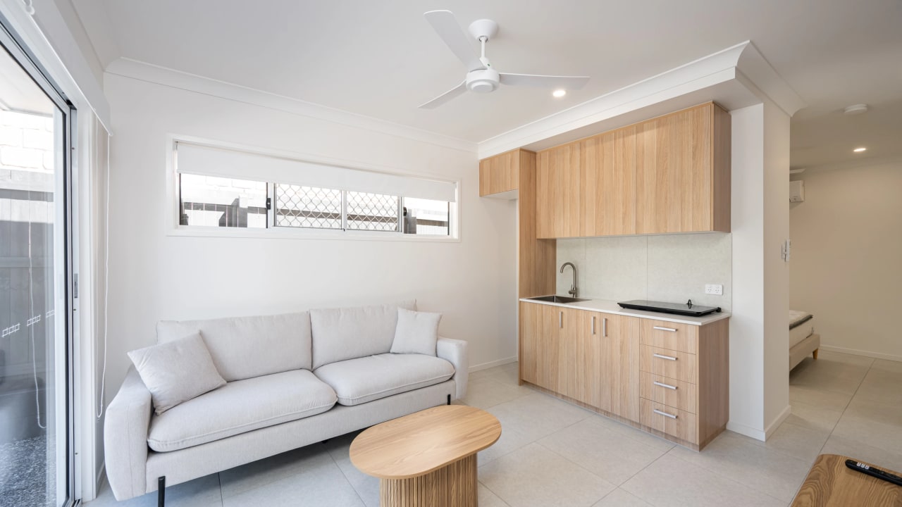 Furnished room studio flat for rent