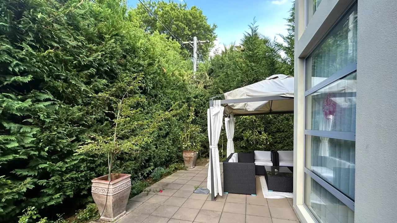 Furnished room with ensuite in a share house