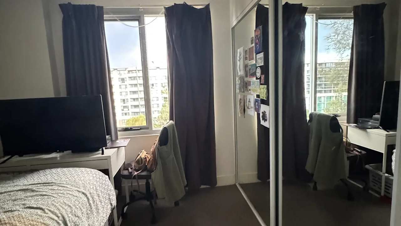 Unfurnished room with own bathroom