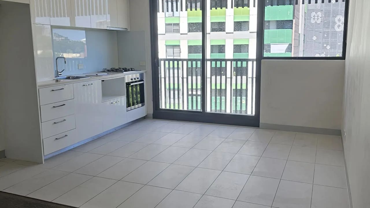Whole property with 3 rooms for rent