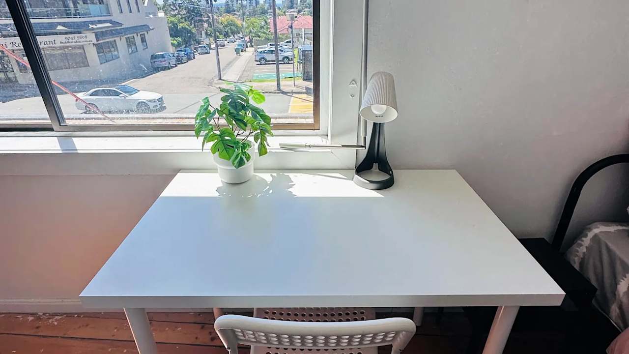 Furnished room in a share house