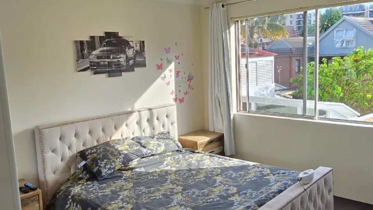 Furnished room in a flatshare