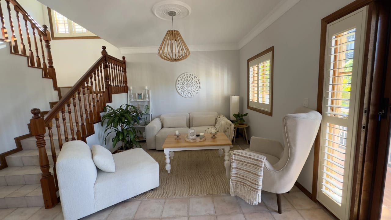 Furnished room in a share house