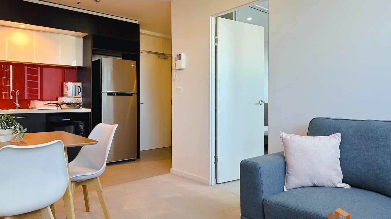 Furnished room with own bathroom