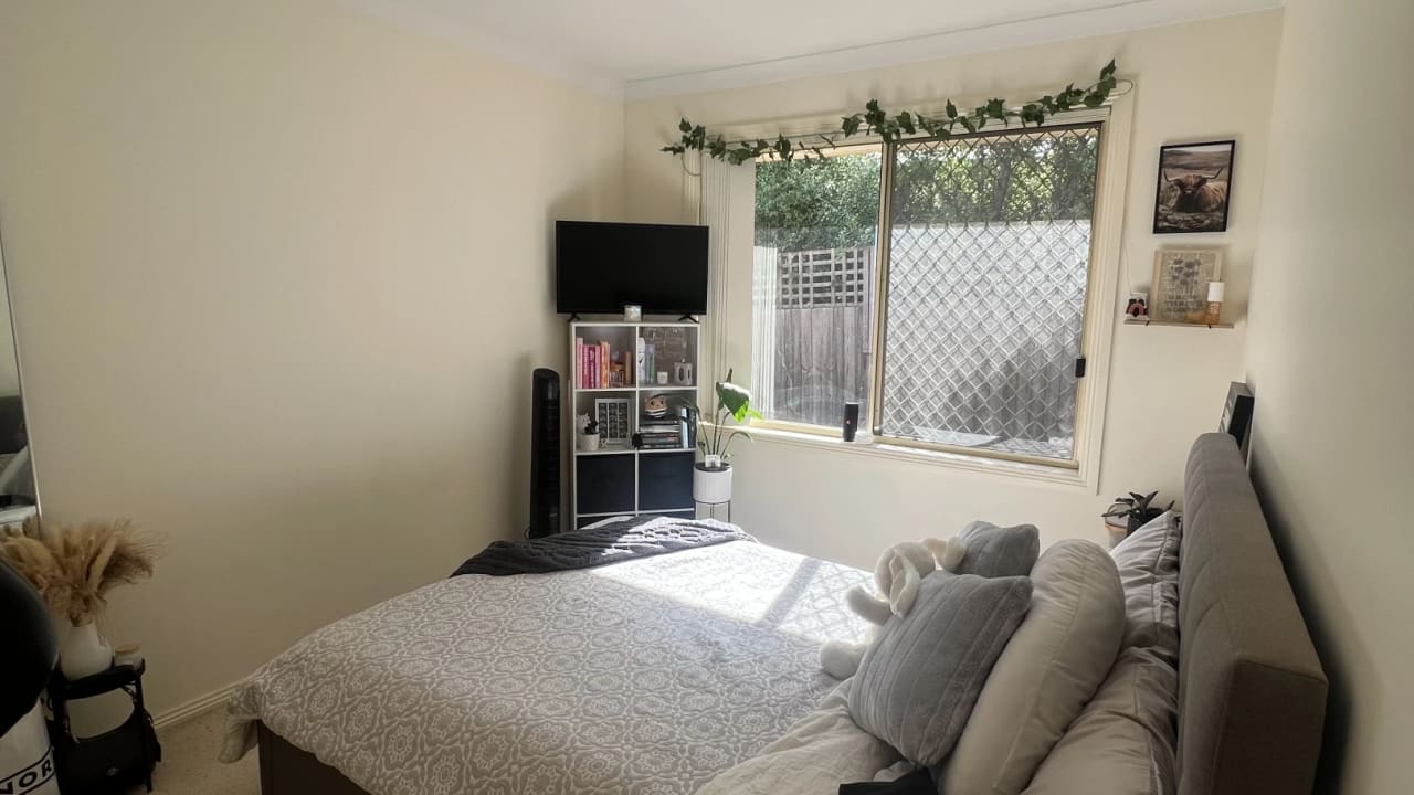 Unfurnished room in a share house