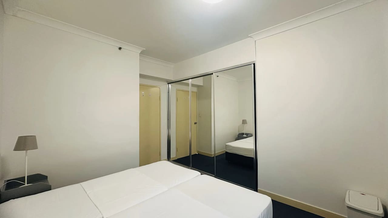 Furnished room in a flatshare