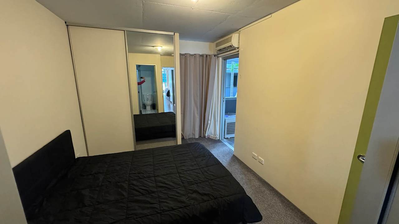 Furnished room with ensuite in a flatshare
