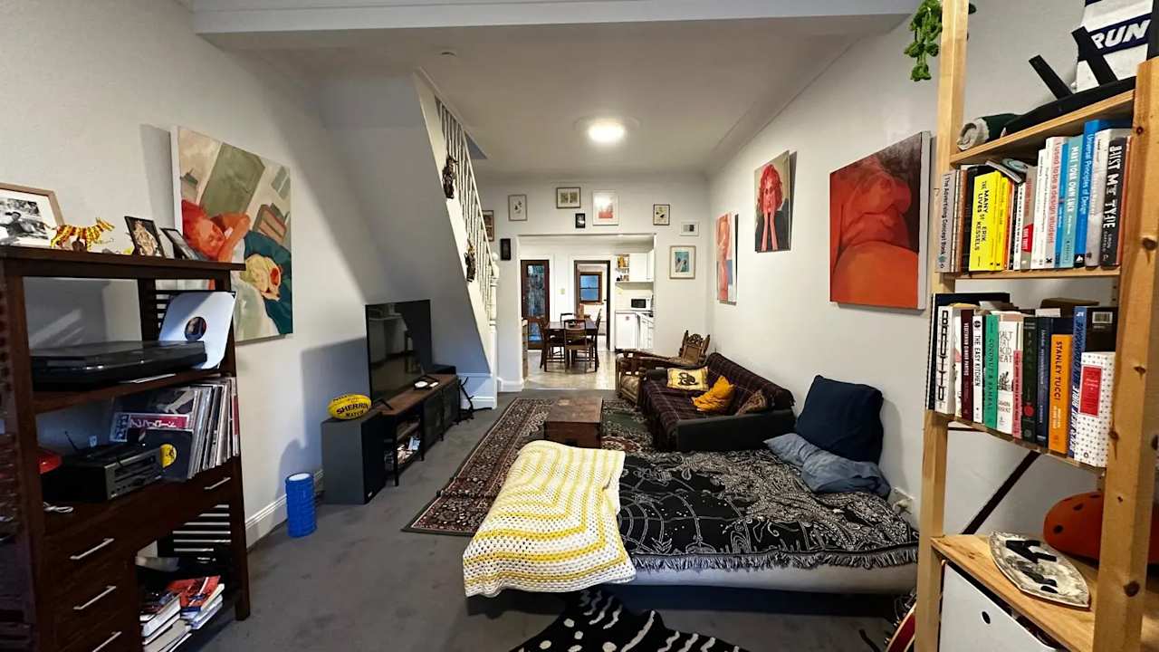 Whole property with 2 rooms for rent
