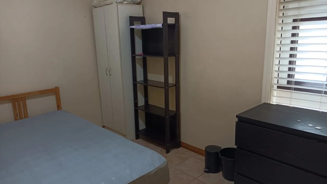 Furnished room in a share house