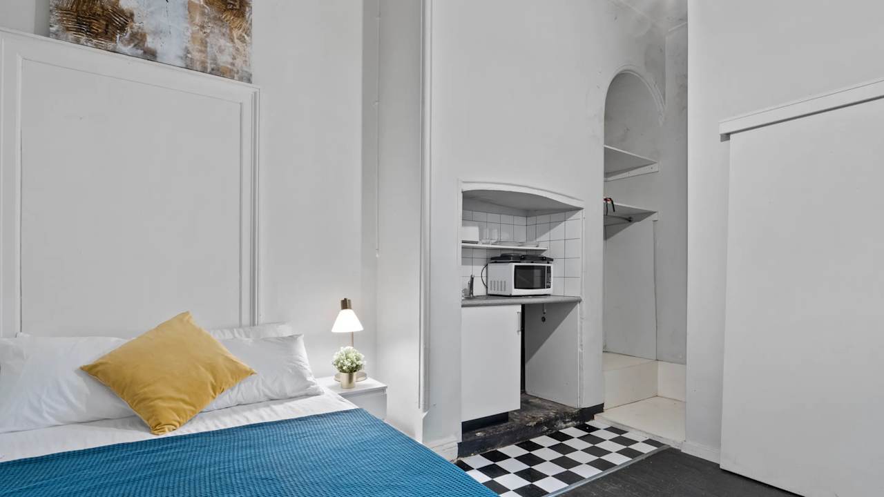 Furnished room studio flat for rent