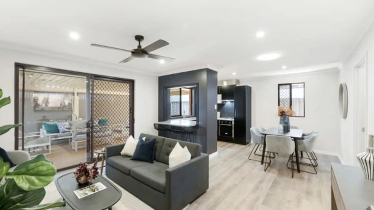 Furnished room in a share house