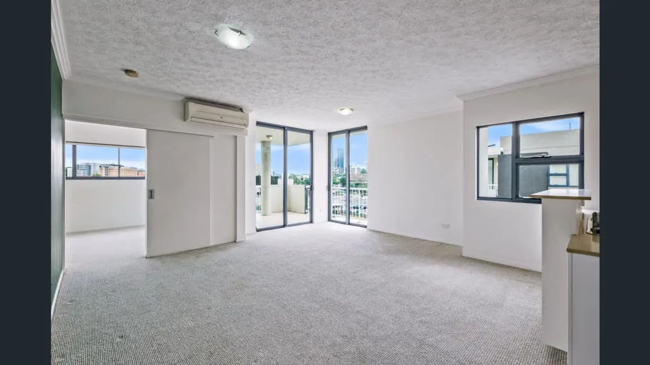 Unfurnished room with own bathroom