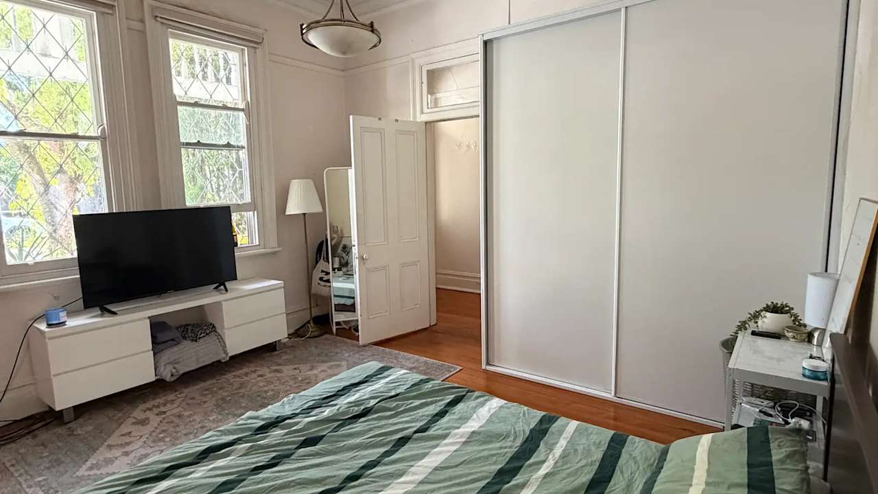 Unfurnished room in a share house