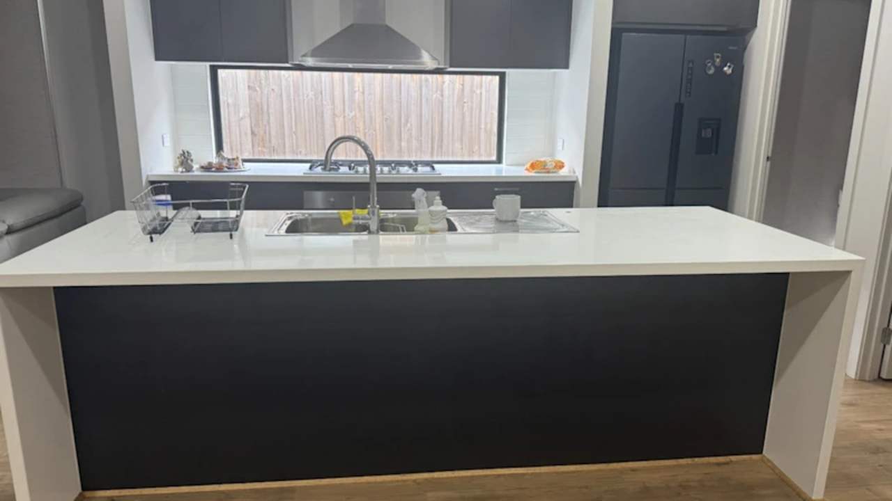 Unfurnished room with own bathroom