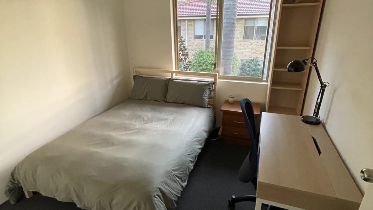 Furnished room in a share house