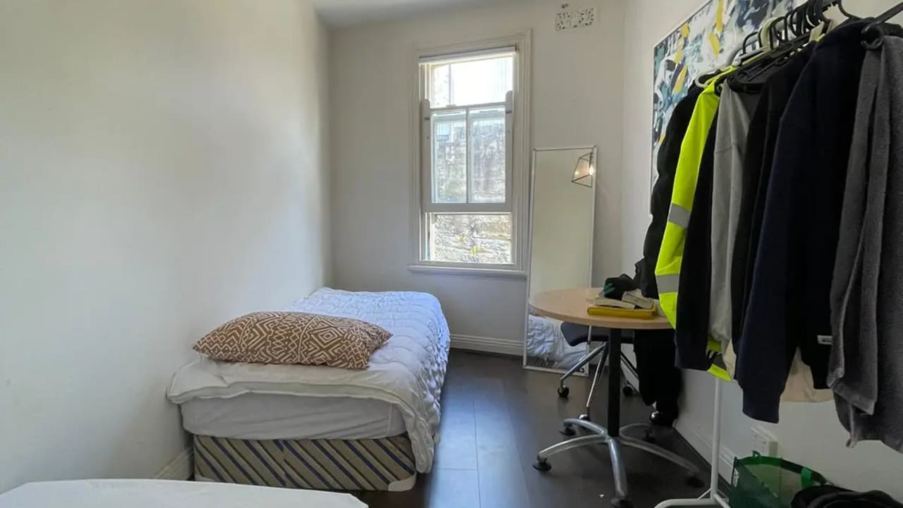 Furnished room in a share house