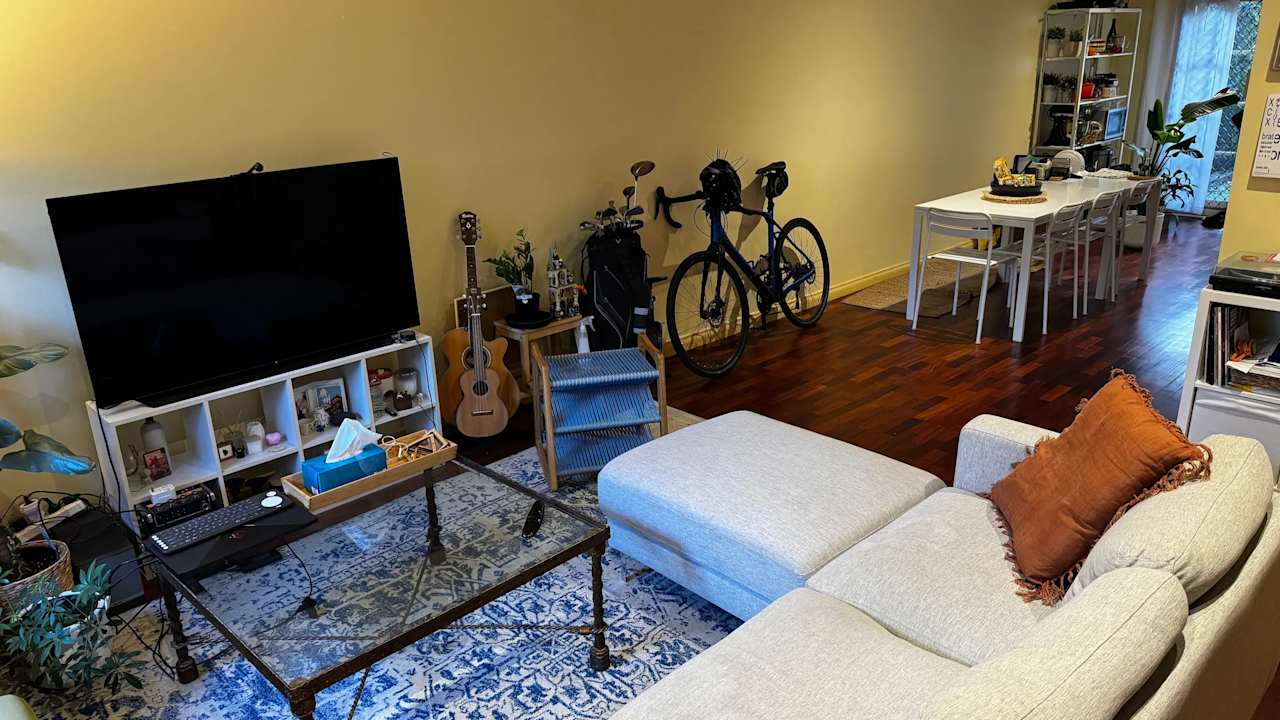 Furnished room in a share house