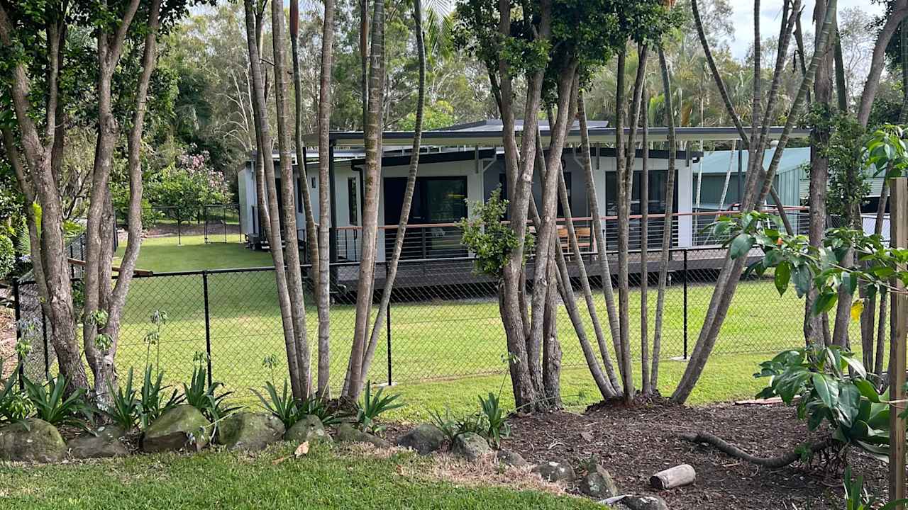 Whole property with 4 rooms for rent