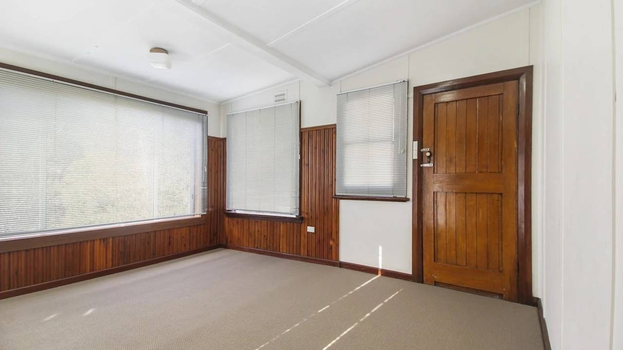 Whole property with 4 rooms for rent