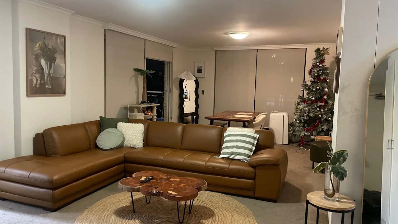 Furnished room in a flatshare