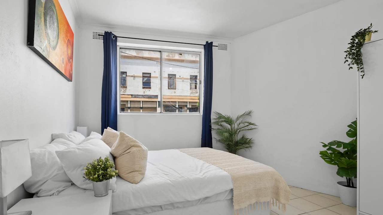 Furnished room in a share house