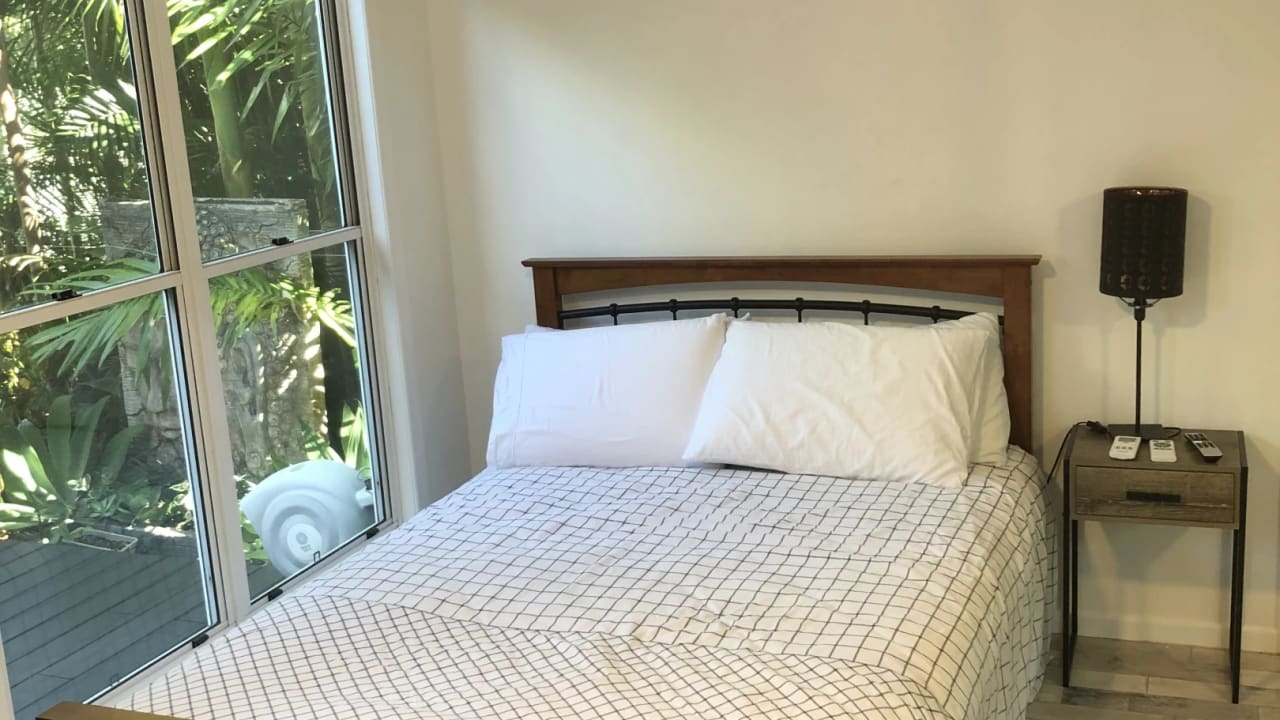 Furnished room with own bathroom