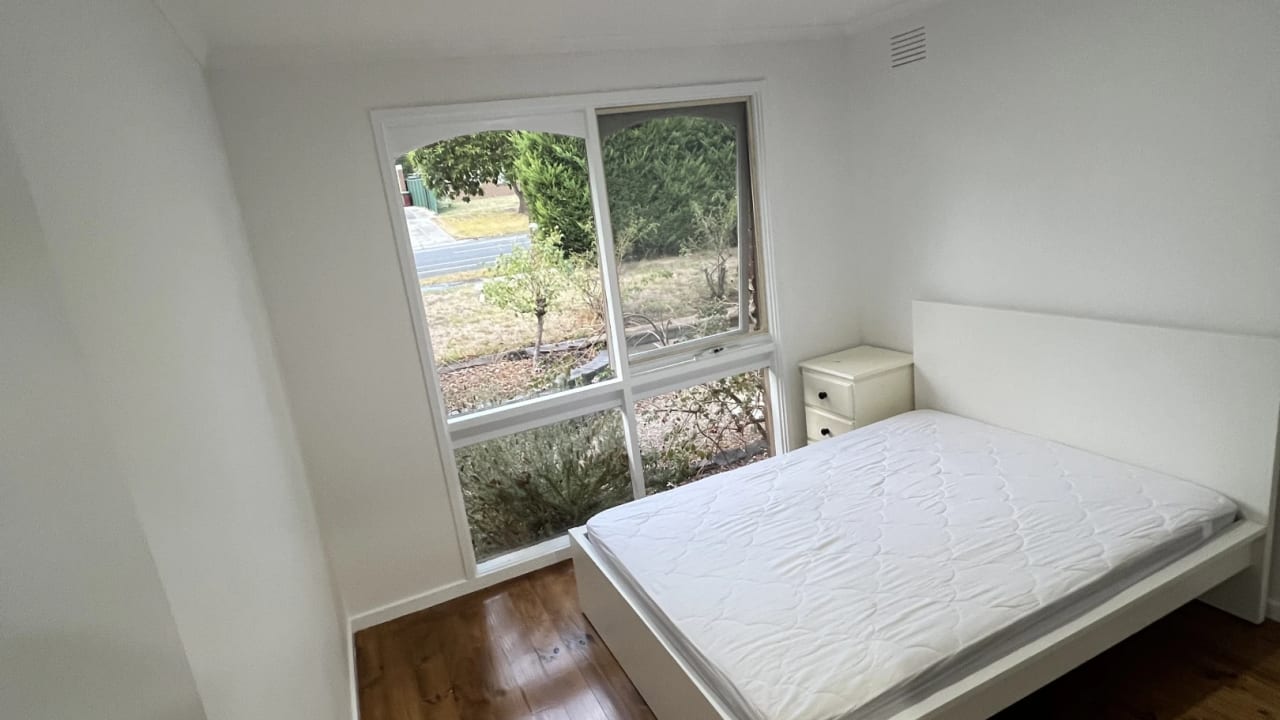 Room in a share house