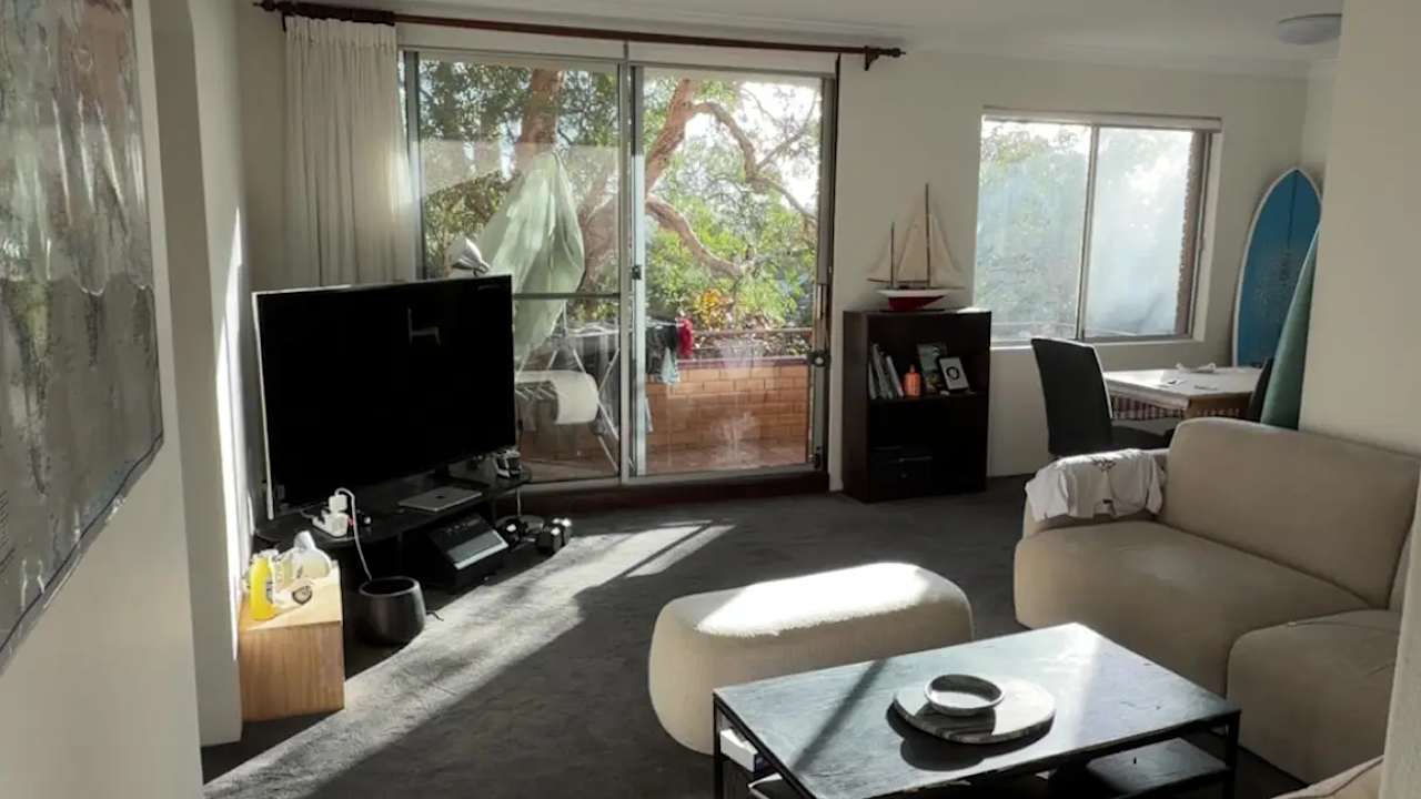Furnished room in a flatshare