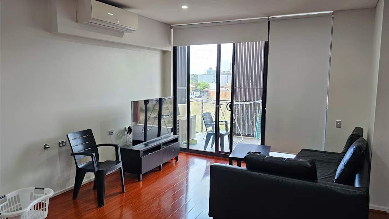 Whole property with 2 rooms for rent