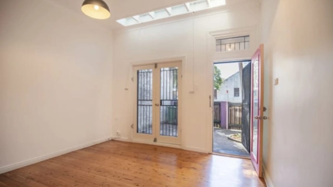 Unfurnished room in a share house