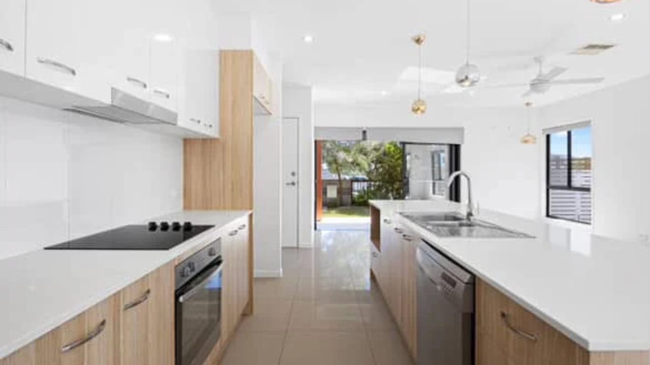 Unfurnished room in a share house