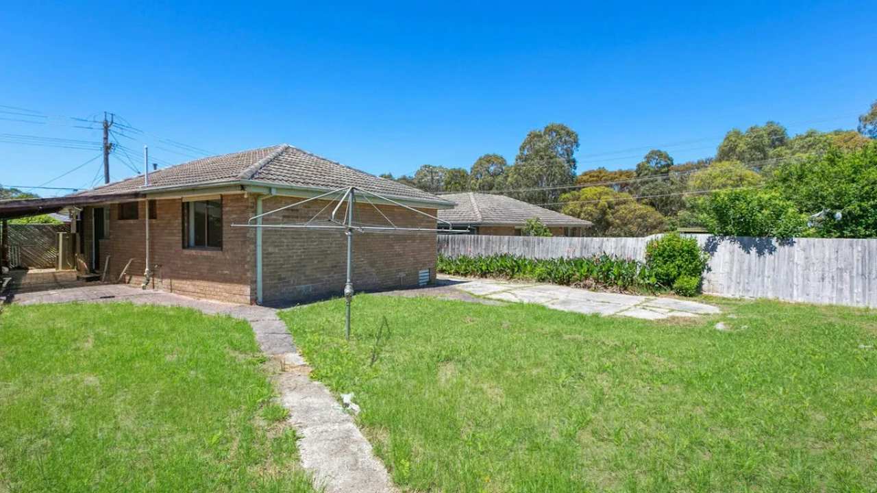 Whole property with 3 rooms for rent