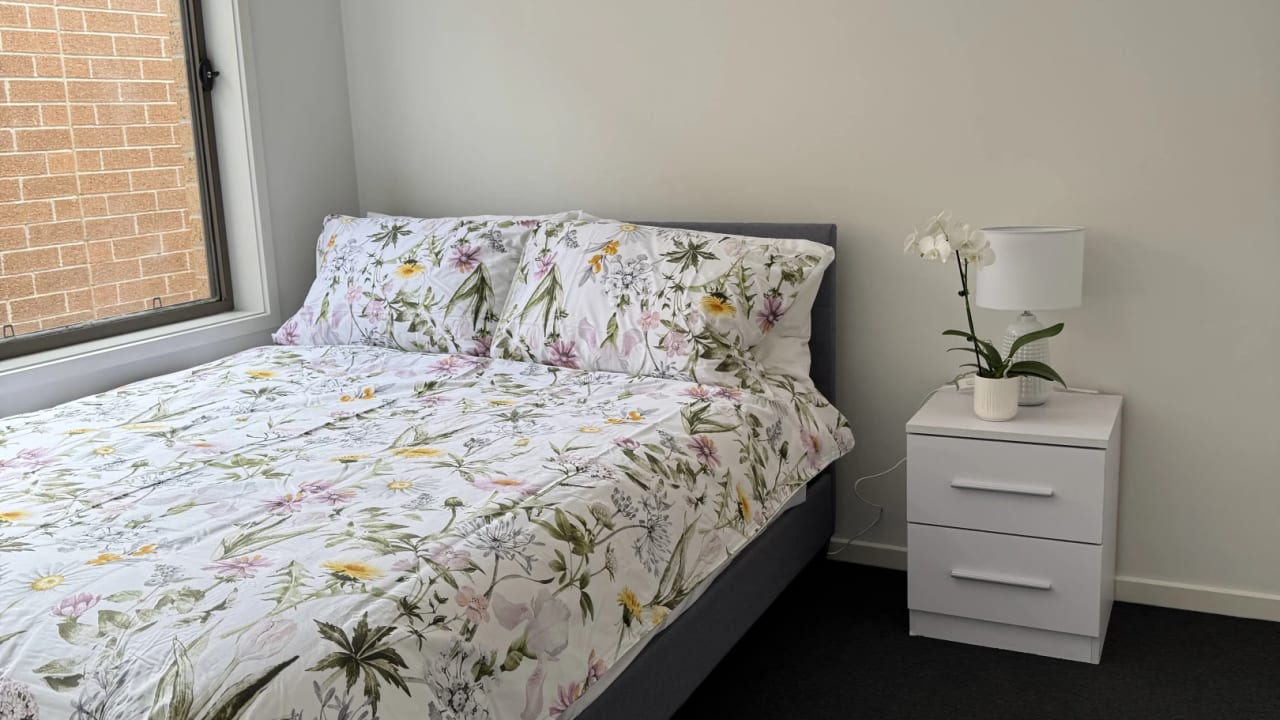 Room in a share house