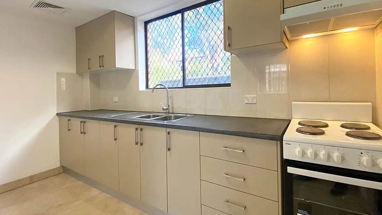 Whole property with 2 rooms for rent