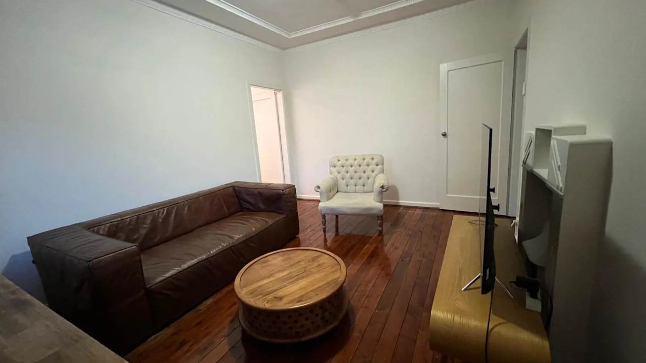 Furnished room in a flatshare