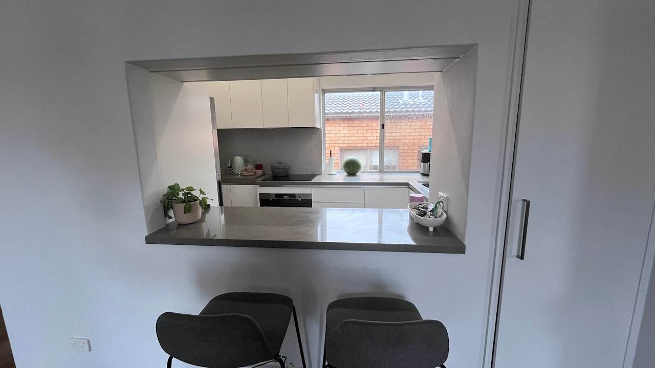 Furnished room in a flatshare