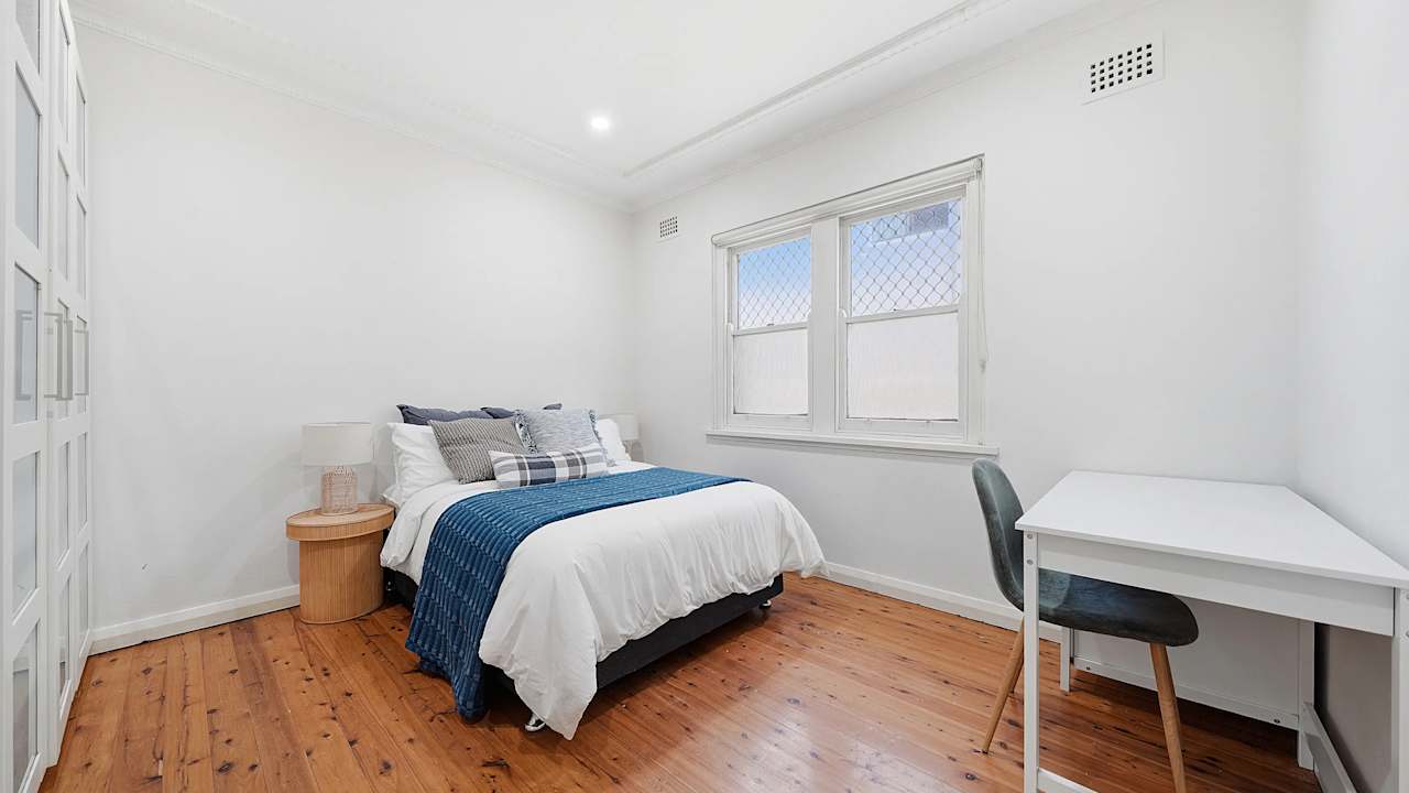 Whole property with 3 rooms for rent
