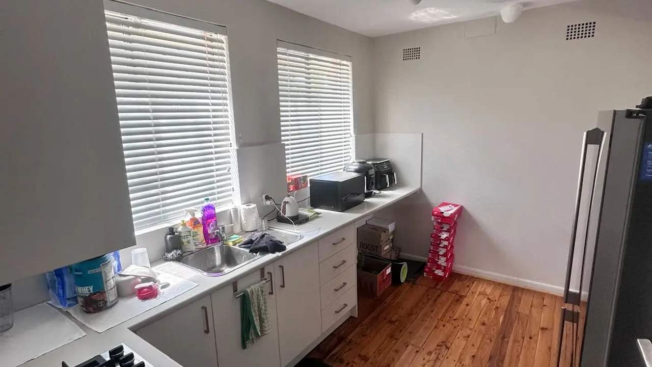 Furnished room in a share house