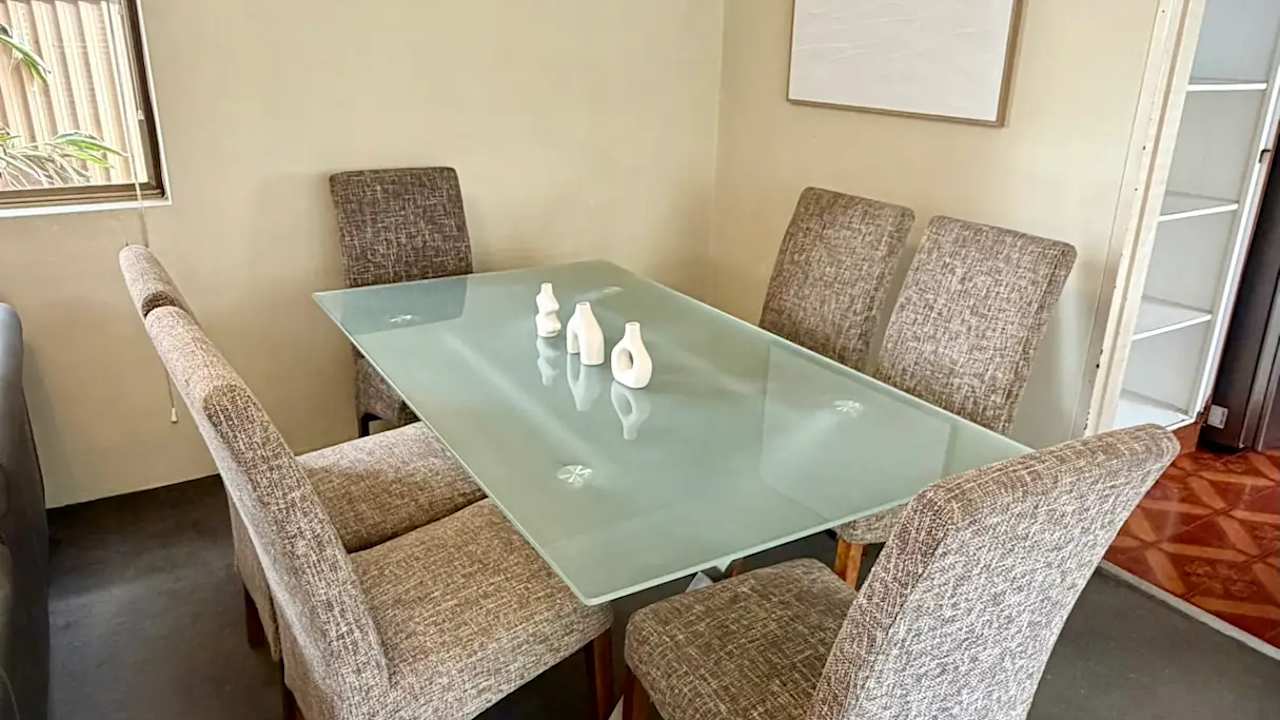 Whole property with 3 rooms for rent