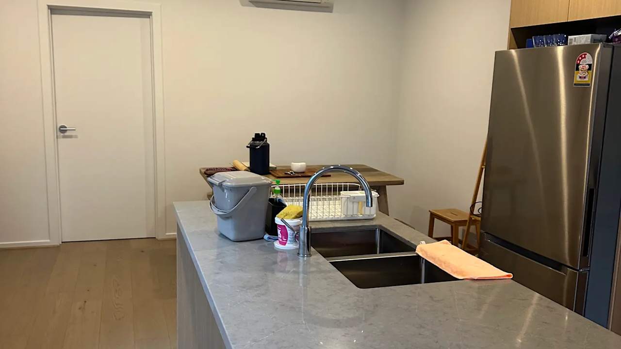 Room in a share house