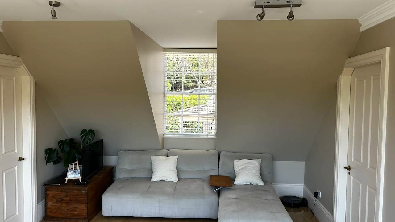 Whole property with 2 rooms for rent