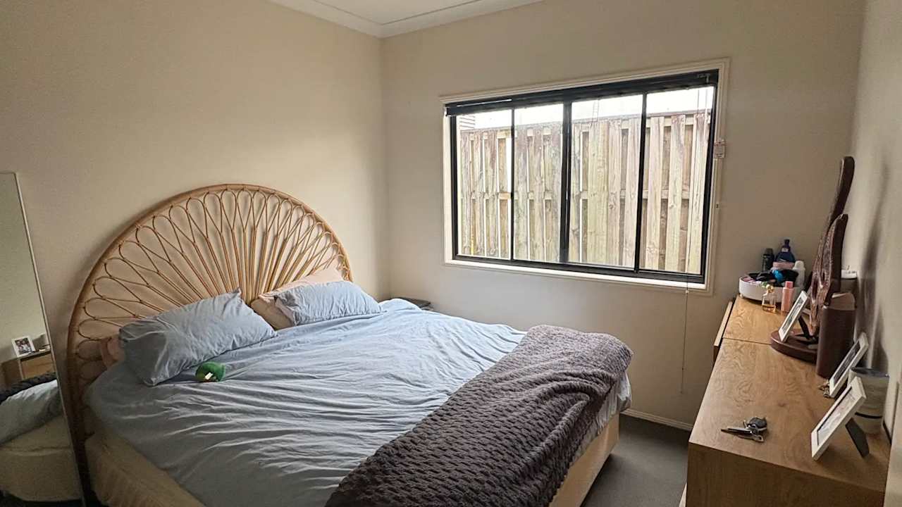 Unfurnished room in a share house