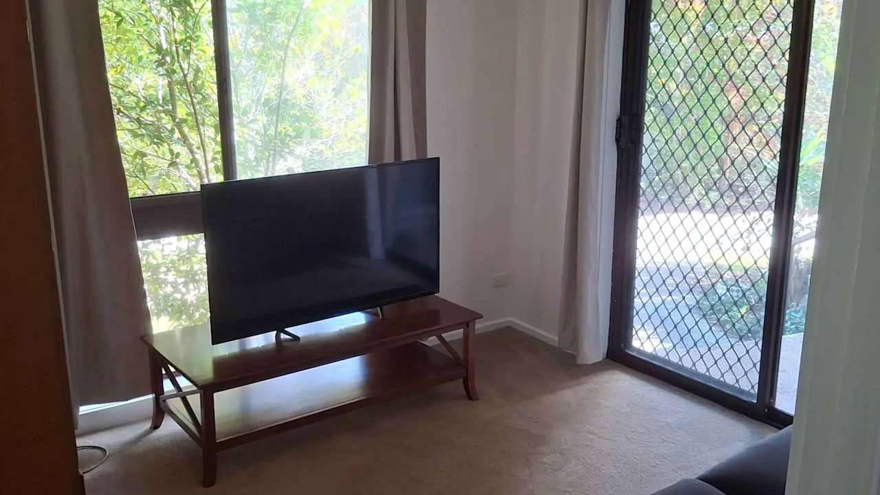 Room in a share house